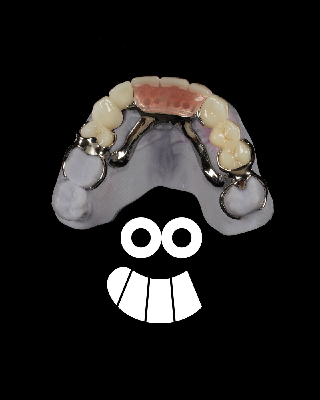 Chrome Dentures. Strength Meets Elegance.